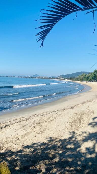 Com Vista Pro Mar No Centro De - 2 Quartos E Cozinha Completa Apartamento Ubatuba