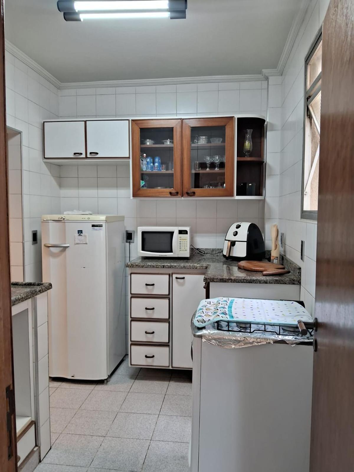 Com Vista Pro Mar No Centro De - 2 Quartos E Cozinha Completa * Ubatuba