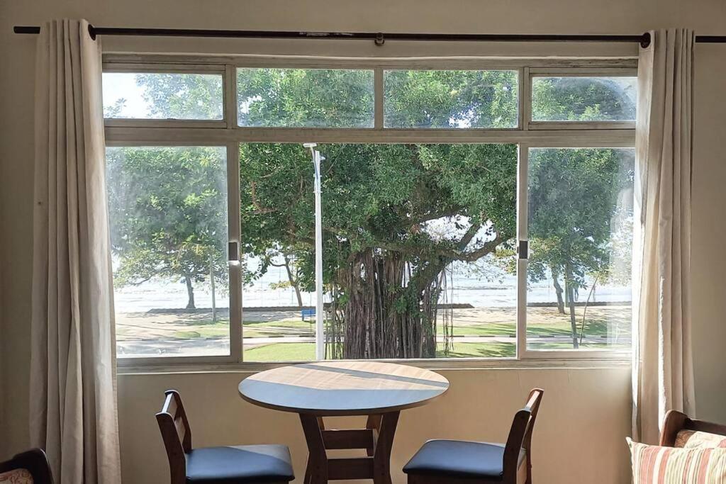 Com Vista Pro Mar No Centro De - 2 Quartos E Cozinha Completa Apartamento Ubatuba